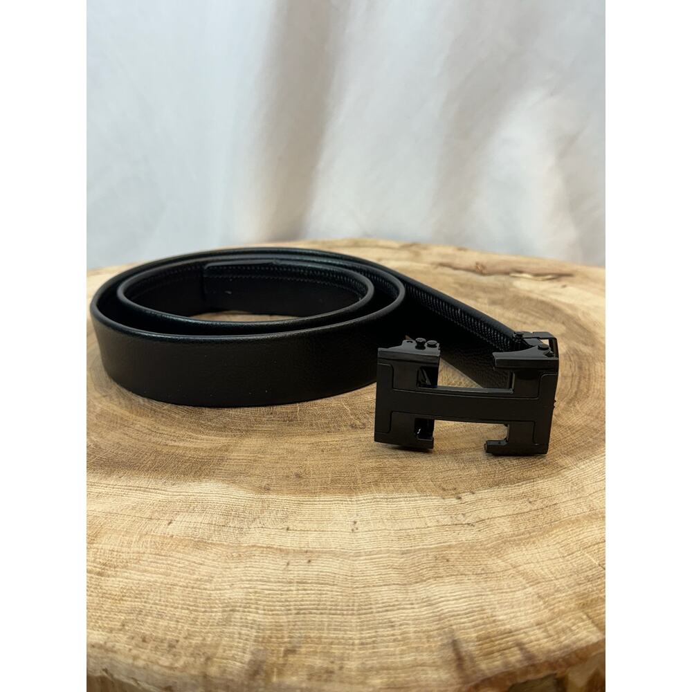 Men’s Black Leather Ratchet Belt with "H" Style Buckle – Fits 32-34 Waist